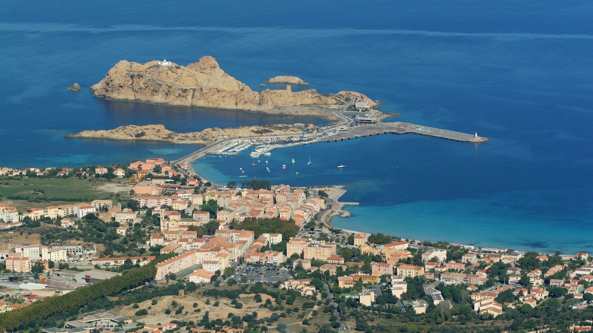 Trajekti od Marseilla do L'Île-Roussea, Korzika, cijena i vozni red